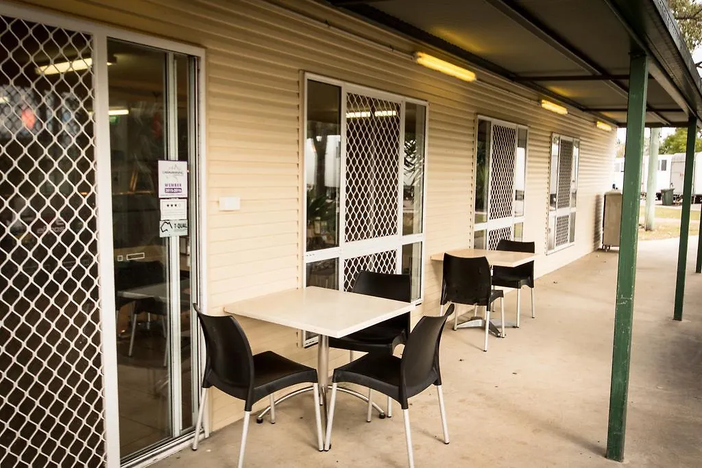 Aaok Jandowae Accommodation Park Campsite
