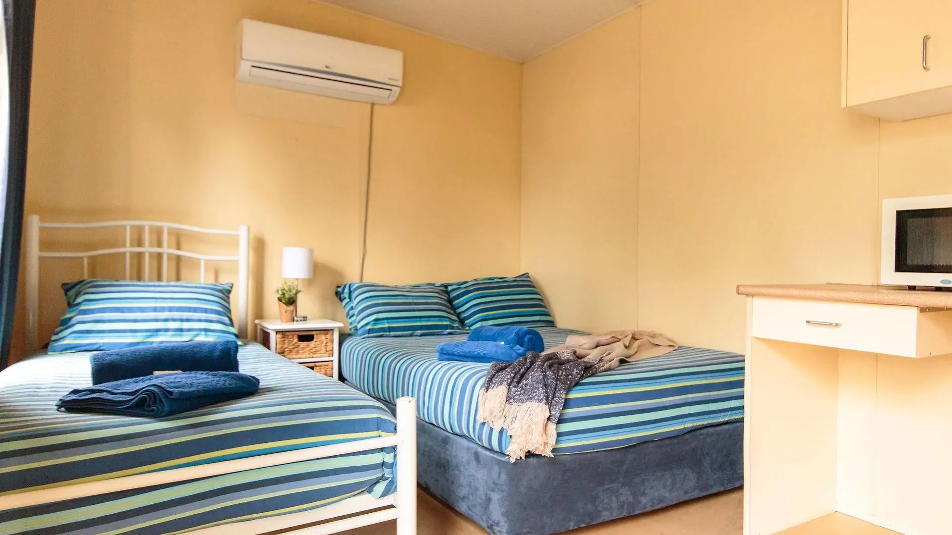Aaok Jandowae Accommodation Park