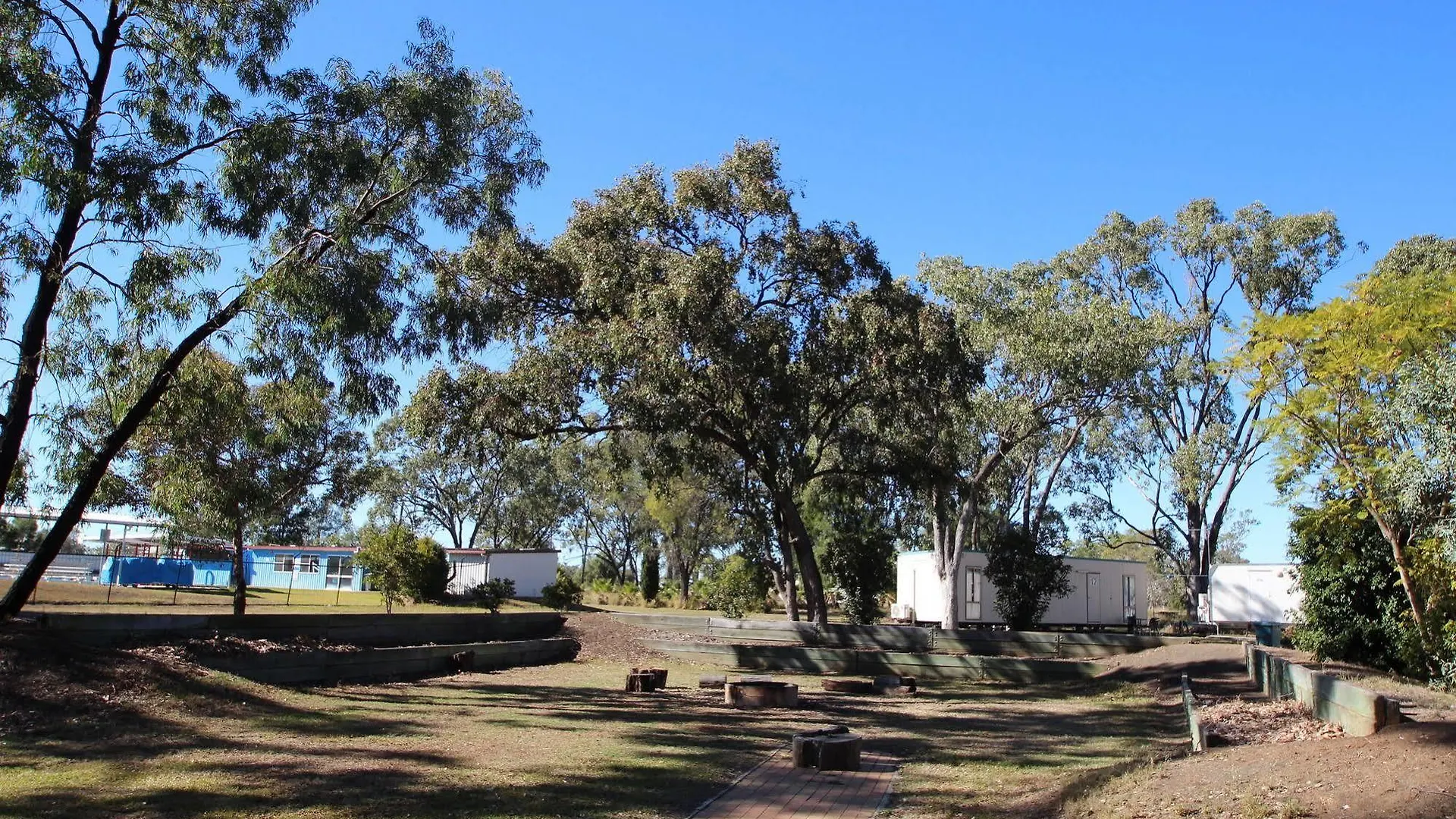 Aaok Jandowae Accommodation Park Campsite
